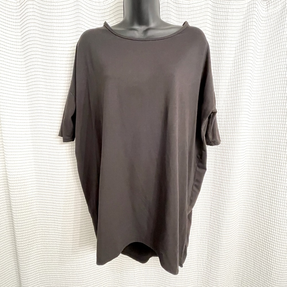 *Lularoe black Irma LEGGING MATERIAL_